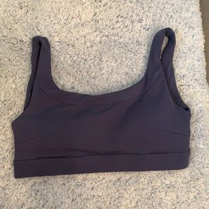 Born primitive sports bra.